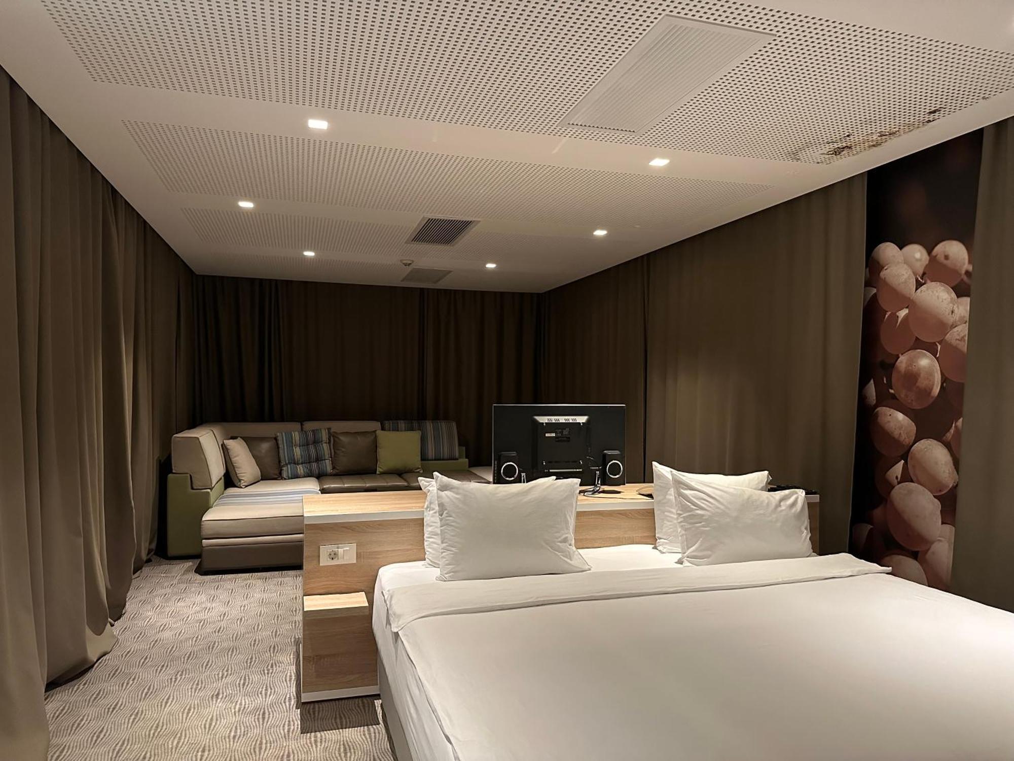 Hotel Nar Требине Екстериор снимка