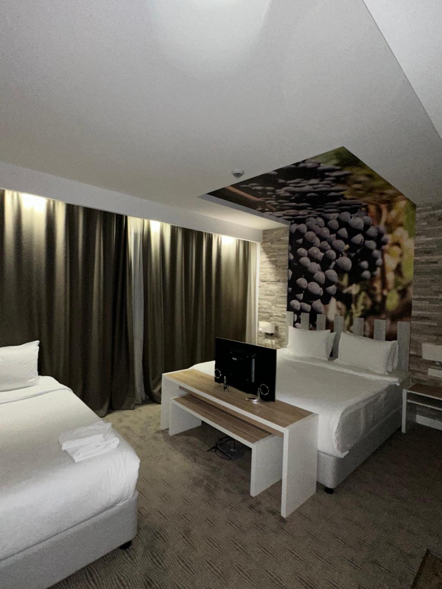 Hotel Nar Требине Екстериор снимка