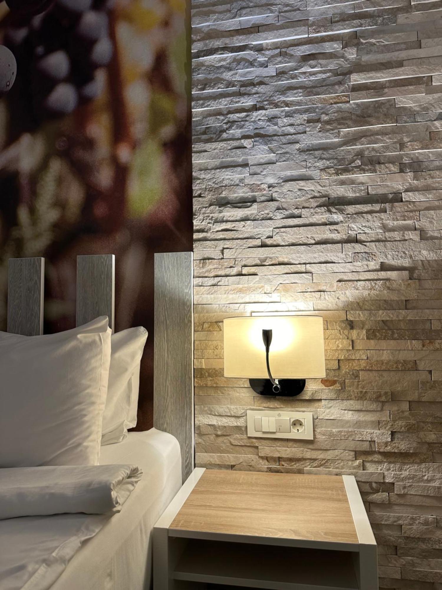 Hotel Nar Требине Екстериор снимка